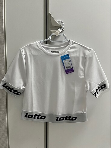 Lotto crop üst