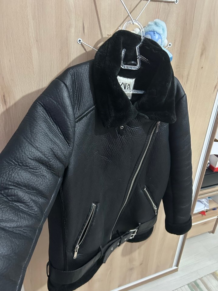 Zara Siyah Kürklü Deri Biker Ceket - Görsel 4