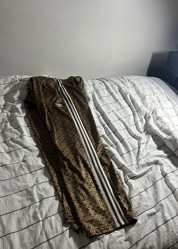 Kahverengi Yılan Desenli Pilili Erkek Eşofman - Görsel 5