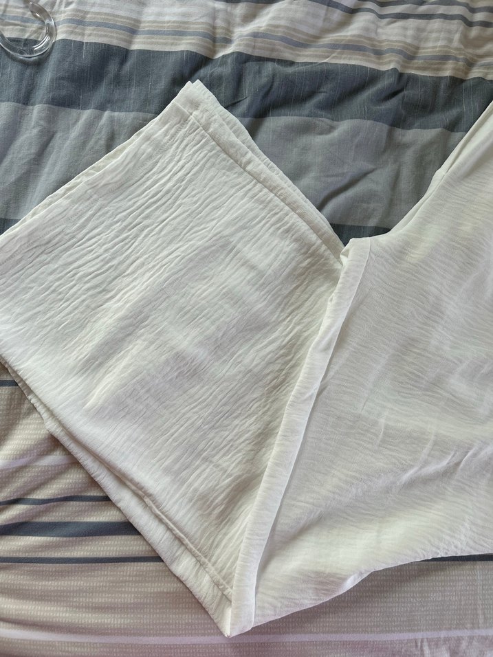 Kadın Beyaz Keten Pilili Midi Pantolon - Görsel 2