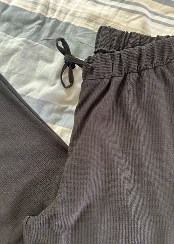 Siyah,Pilili, Rahat Kesim Keten Kadın Pantolon - Görsel 3