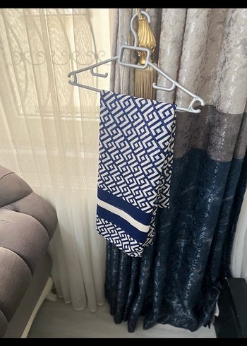 BEYMEN MUADİLİ Balmain Mavi Geometrik Desenli Kadın Şal - Görsel 5