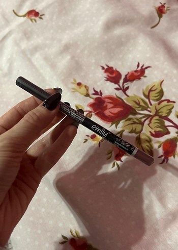 Emily 203 Dudak kalemi - Görsel 4