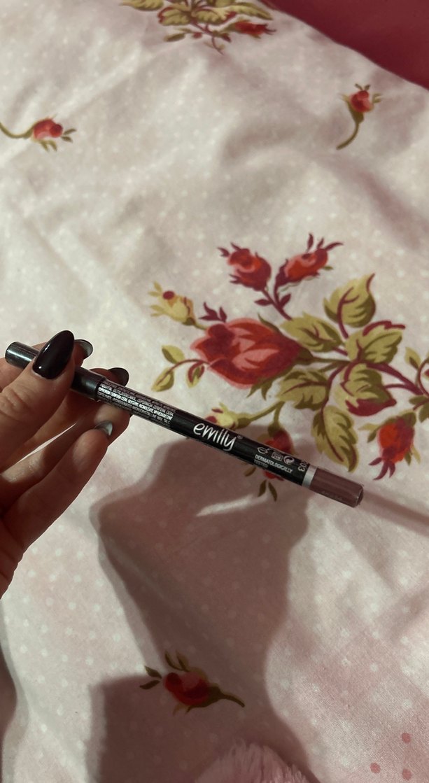 Emily 203 Dudak kalemi - Görsel 2