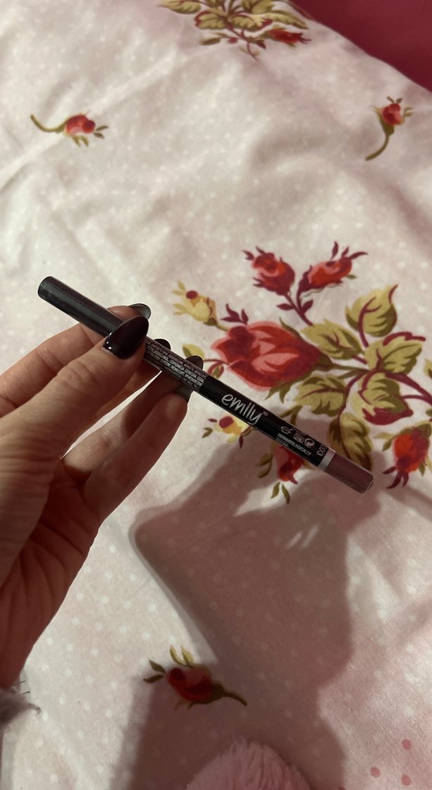 Emily 203 Dudak kalemi - Görsel 4