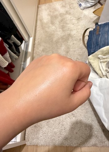 Charlotte Tilbury Flawless Filter Fondöten - Görsel 4