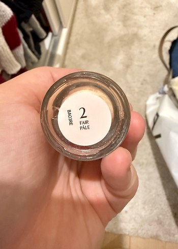 Charlotte Tilbury Flawless Filter Fondöten - Görsel 2