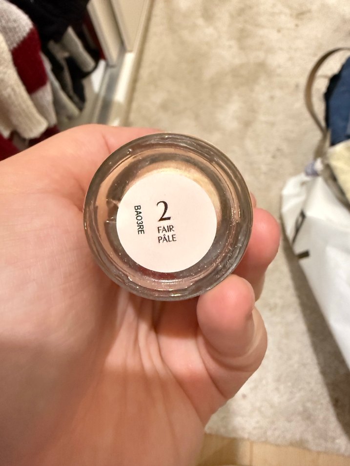 Charlotte Tilbury Flawless Filter Fondöten - Görsel 2