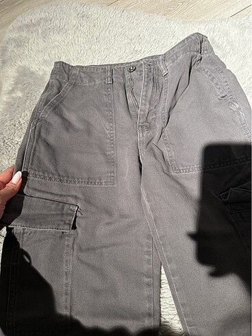 Pull and Bear Gri kargo pantolon