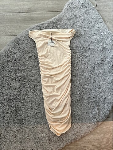 Pull and Bear Kayık yaka mini elbise
