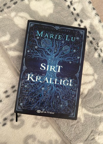 Sırt Krallığı - Marielu Roman