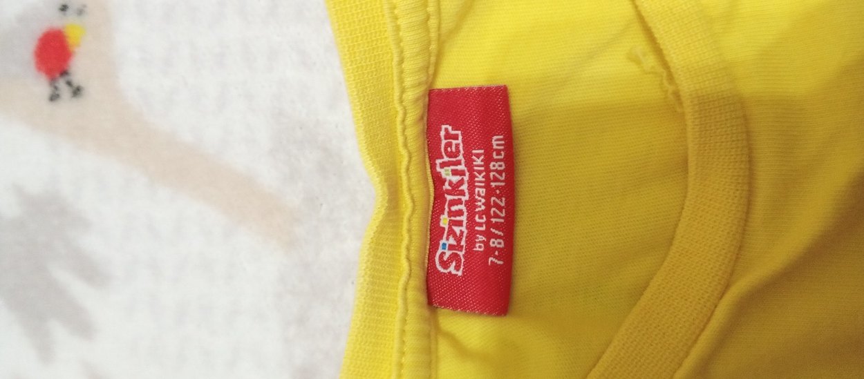 Sarı Kabartmalı Baskılı Kolsuz Kız Tişörtü - Görsel 4