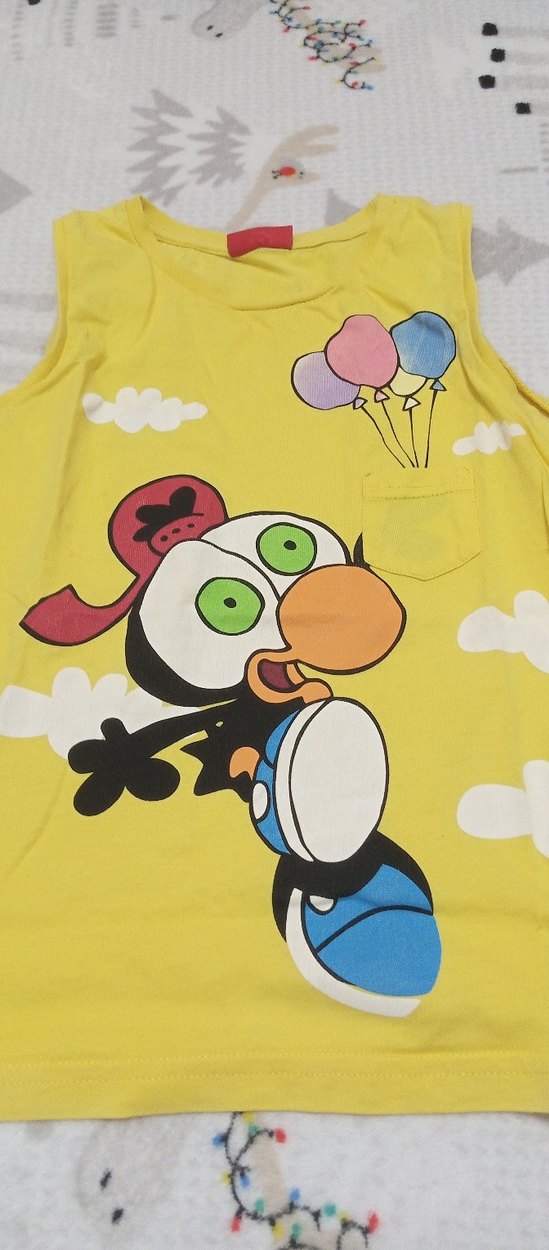 Sarı Kabartmalı Baskılı Kolsuz Kız Tişörtü - Görsel 2