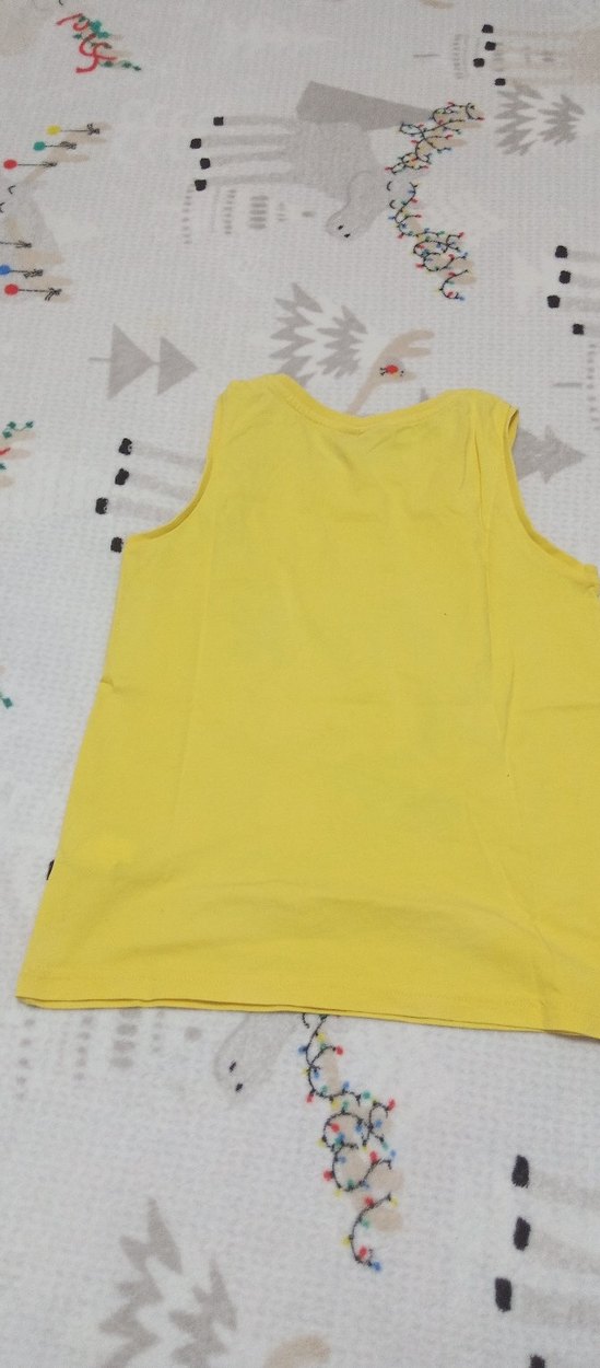 Sarı Kabartmalı Baskılı Kolsuz Kız Tişörtü - Görsel 3