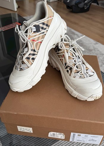 Burberry Ekose Detayli Beyaz Sneaker