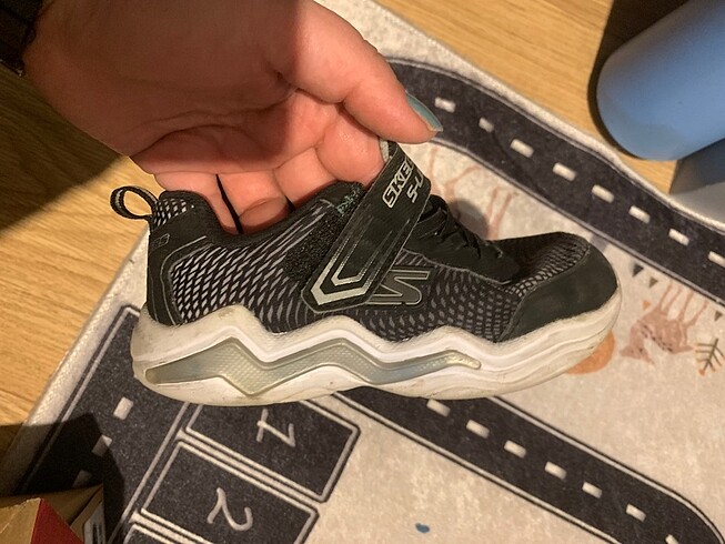 Temiz 26 numara skechers