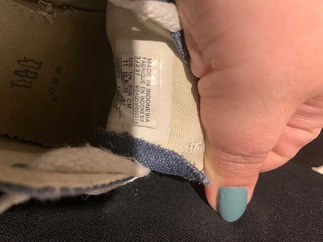 28 Beden mavi Renk 28 numara converse