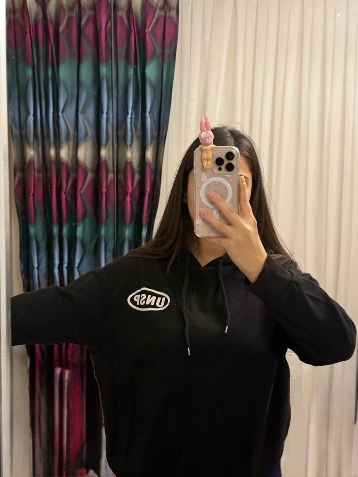 Siyah Kapüşonlu Sweatshirt - Görsel 2