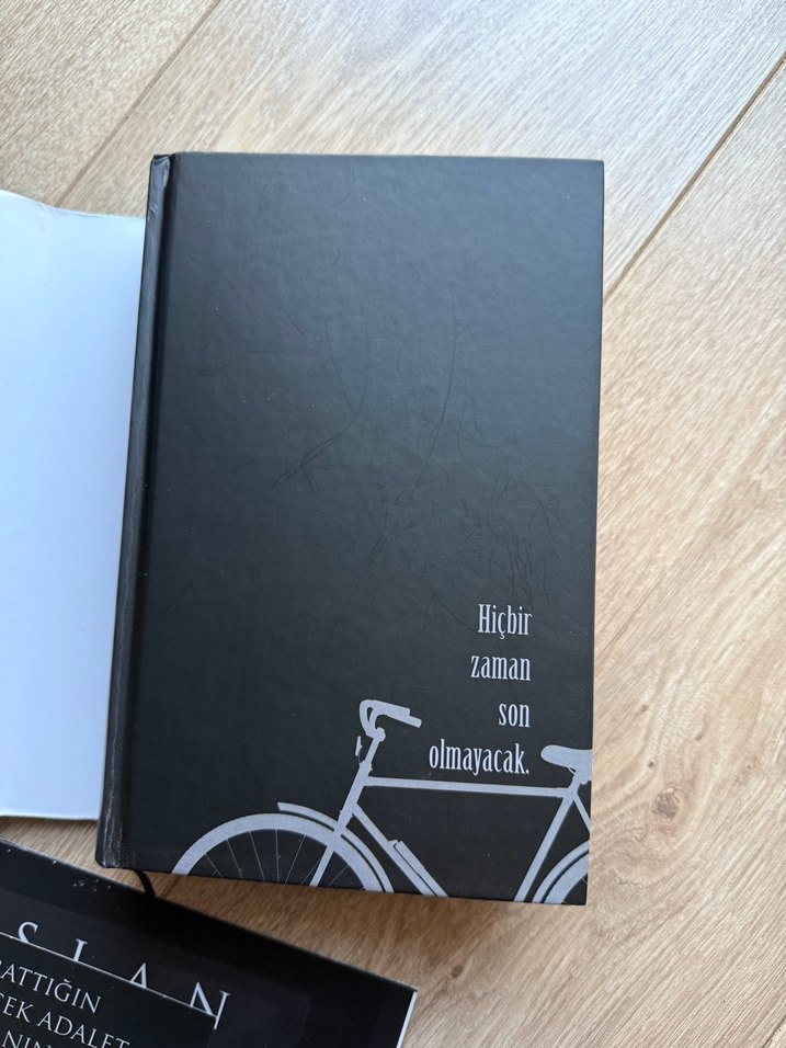 Sokak Nöbetçileri 1-2 ciltli Aslı Arslan - Görsel 3