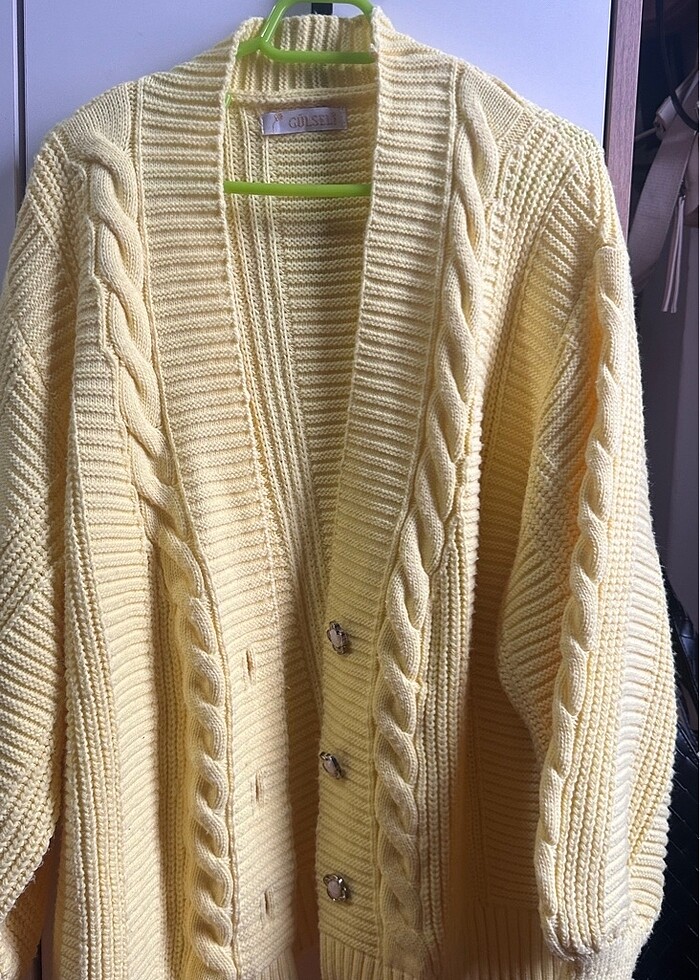 Sarı Hırka - Görsel 2