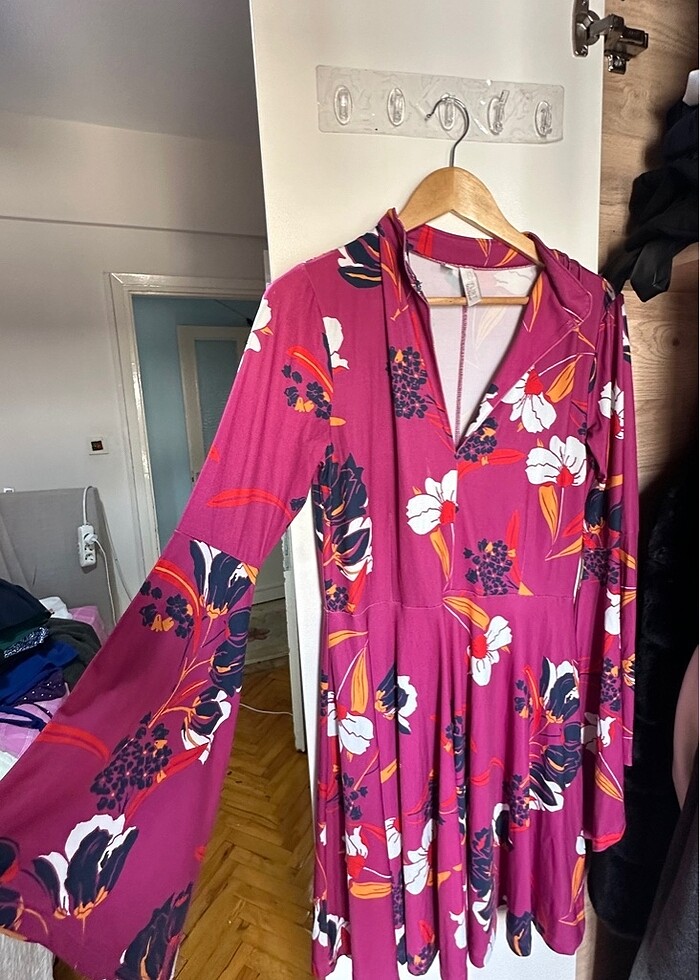 Çiçekli elbise - Görsel 4