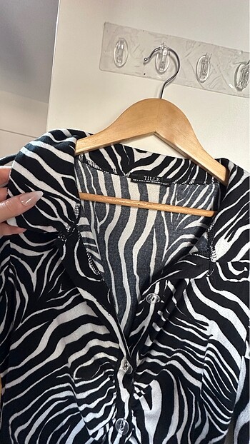 Zebra desenli elbise - Görsel 5