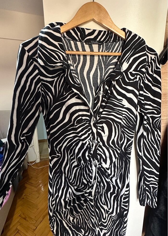 Zebra desenli elbise - Görsel 2
