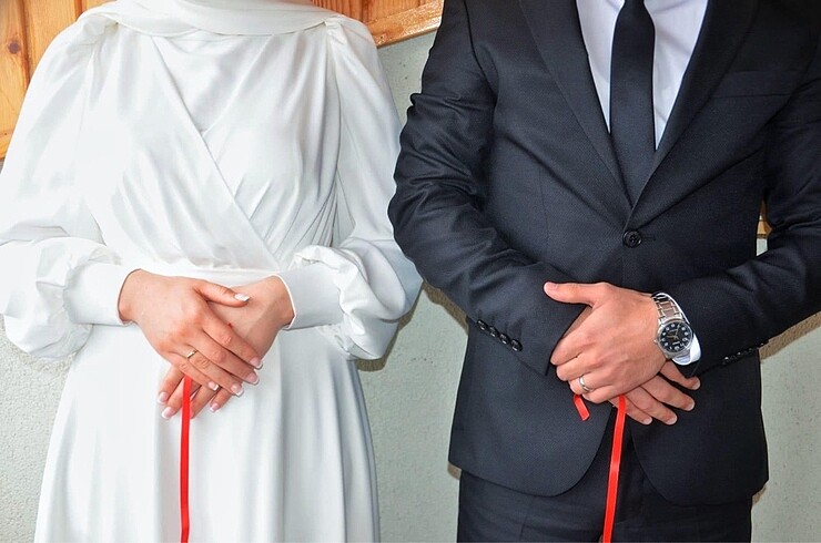 m Beden Nikah elbisesi tesettür