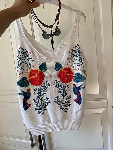Addax Askılı Triko (Ambar markalıdır)