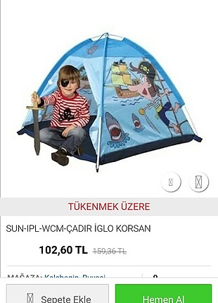 Çadır üst tarafta birleşim noktasinda ufak bir yırtık var belli