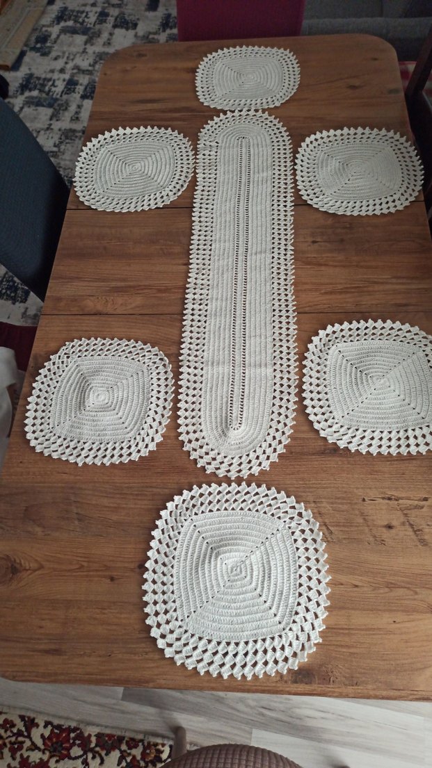 Beyaz Örgü Masa Takımı - Görsel 3