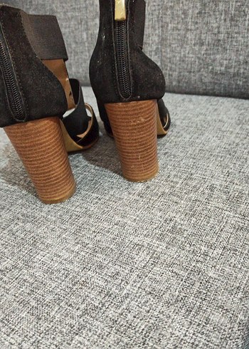 Kadın Siyah Süet Dolgu Topuklu Gece Ayakkabısı - Görsel 3