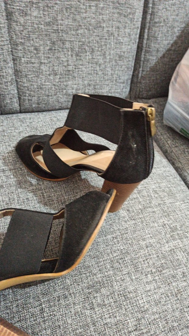 Kadın Siyah Süet Dolgu Topuklu Gece Ayakkabısı - Görsel 5