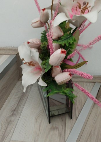 Beden pembe Renk Pembe Yapay Çiçekli Gri Dekoratif Vazo