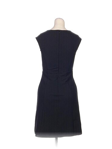 36 Beden PreLoved Kısa Elbise %70 İndirimli.