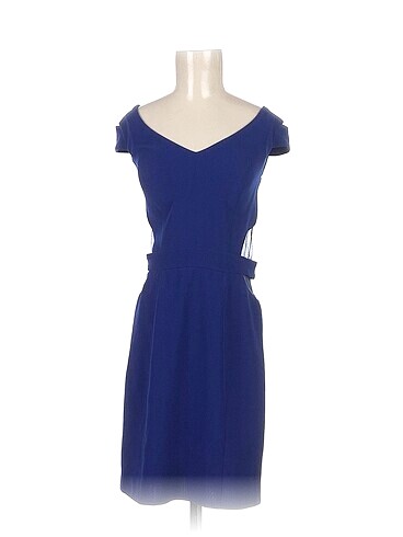 PreLoved Kısa Elbise %70 İndirimli.