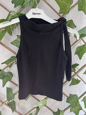 Siyah crop