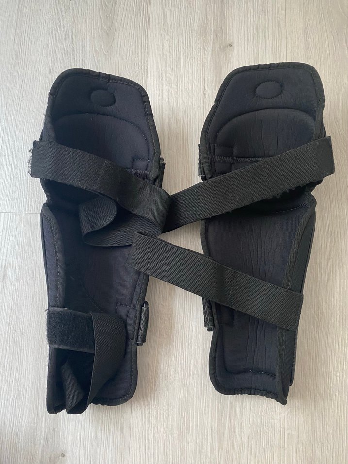 Tokalı Siyah Motosiklet Dizliği - Görsel 2