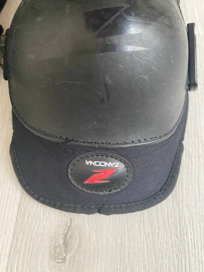 Tokalı Siyah Motosiklet Dizliği - Görsel 3