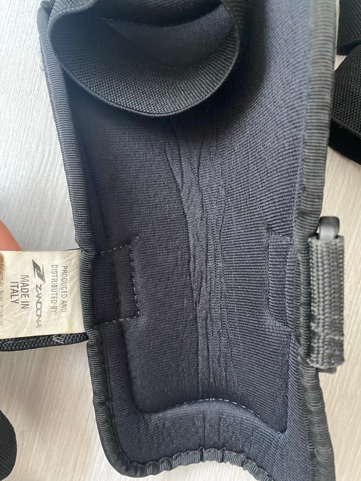 Tokalı Siyah Motosiklet Dizliği - Görsel 5