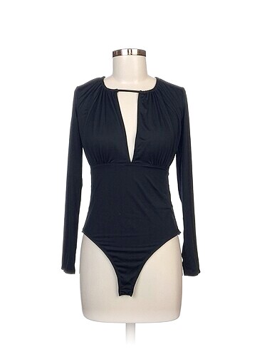 H&M Bluz %70 İndirimli.