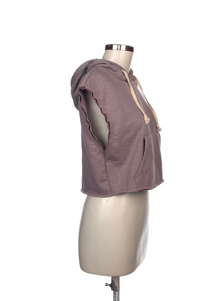 LC Waikiki T-shirt %70 İndirimli. - Görsel 2