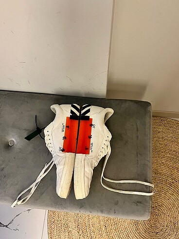 Off-White Off-white Vulcanized