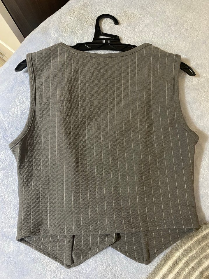 Düğmeli Gri Kadın Yelek - Görsel 4