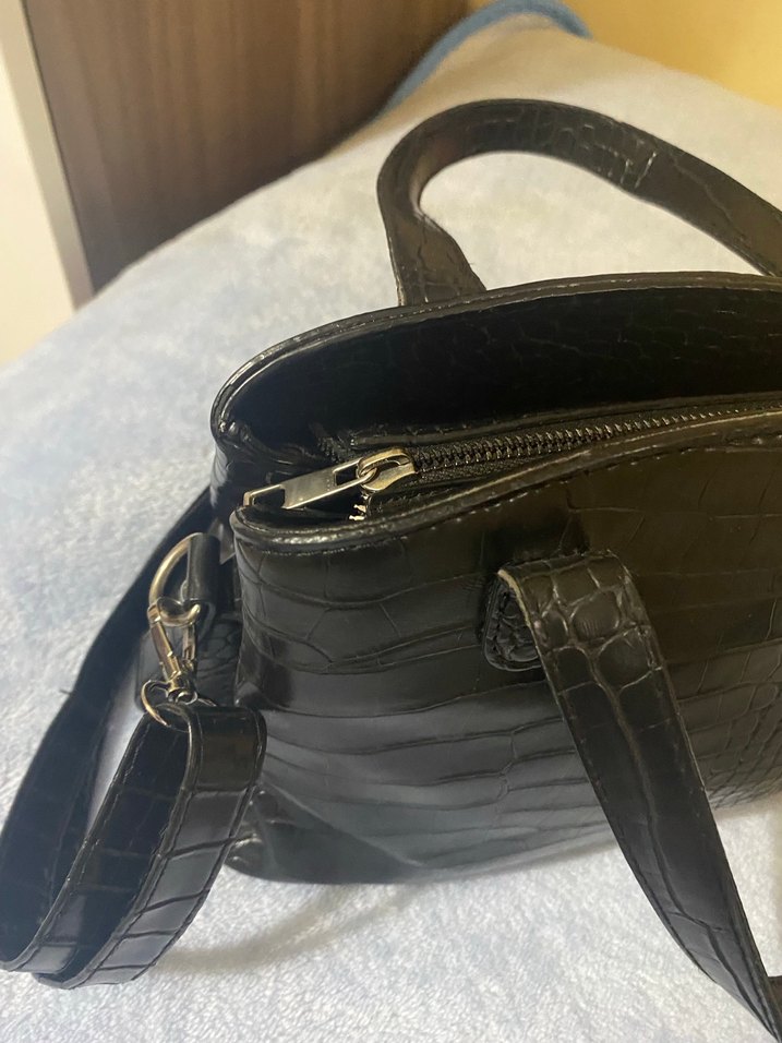 Klasik Siyah Yılan Derisi Desenli Çanta - Görsel 2