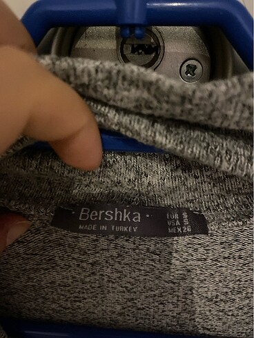 Bershka Bershka boyun detaylı gri kazak