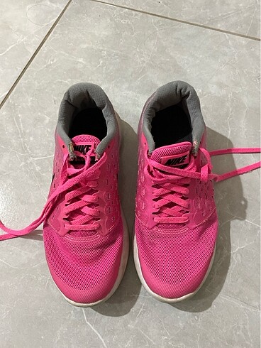 Nike Pembe Orjinal Nike Spor Ayakkabı
