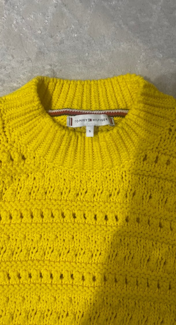 Sarı Örgü Kadın Süveter Yüksek Yakalı - Görsel 3