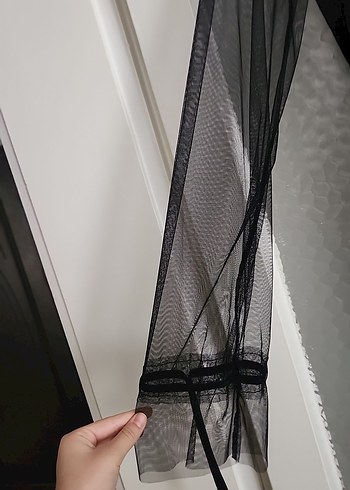 Siyah Uzun tül Kollu midi boy v yakalı Elbise - Görsel 5