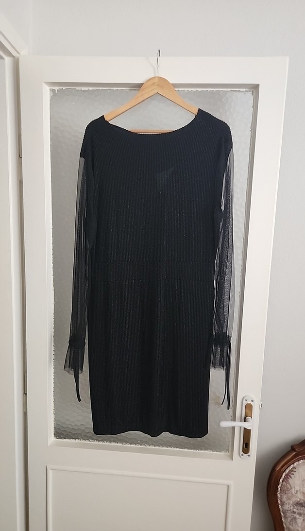 Siyah Uzun tül Kollu midi boy v yakalı Elbise - Görsel 4